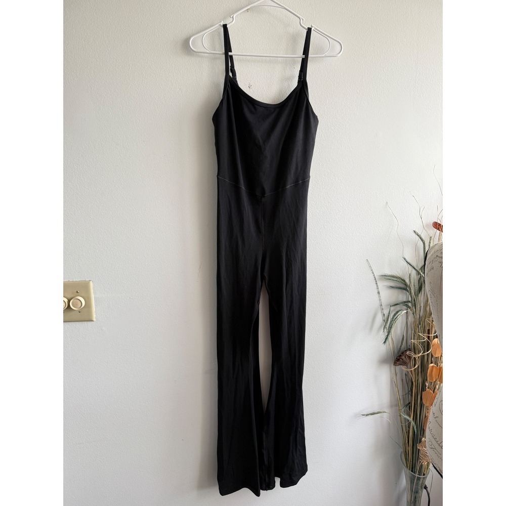 OFFLINE by Aerie Real Me Xtra‎ Flare Bodysuit Black Size Medium Jumpsuit Yoga